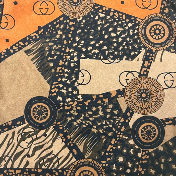 Inspired Turtle neck - Picture 2 of 3